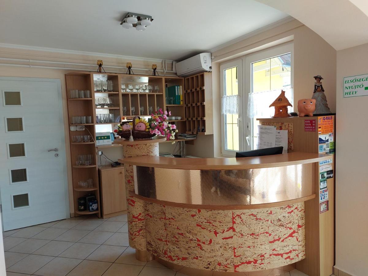 Barbara Wellness Pension Keszthely Bagian luar foto